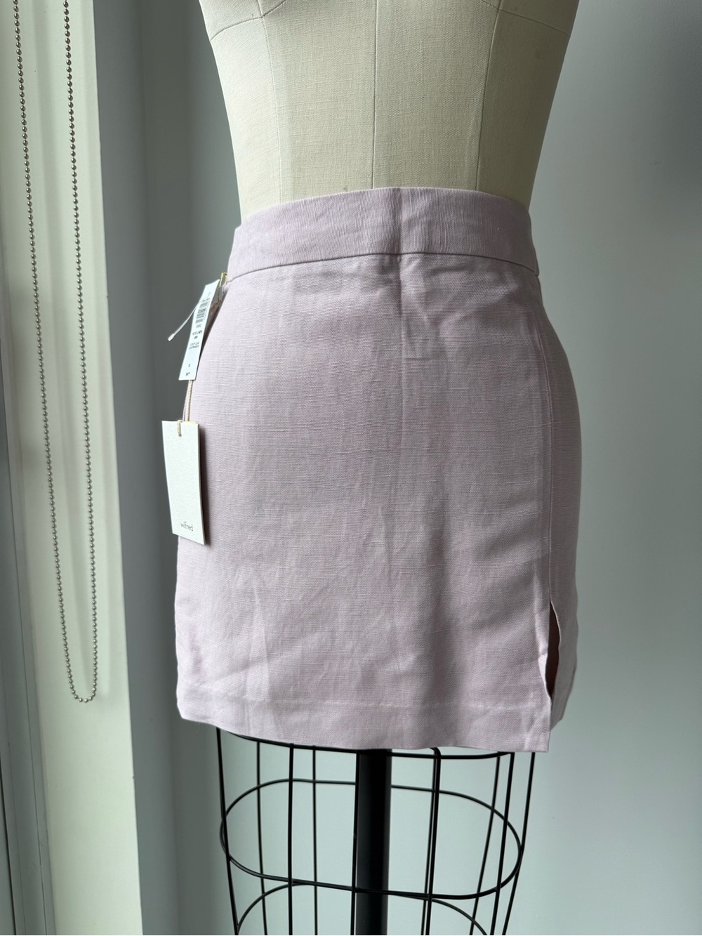 Aritzia Wilfred Mini Skirt with Side Slit